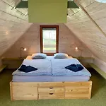 Lodge Na Konci Louky *